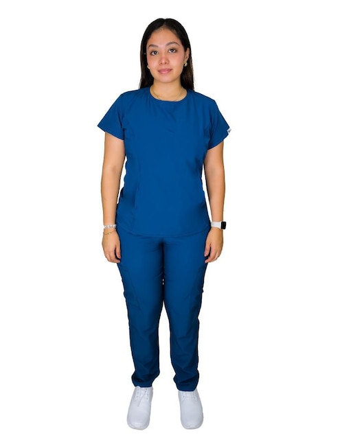 Uniforme estilo relajado para mujer 1