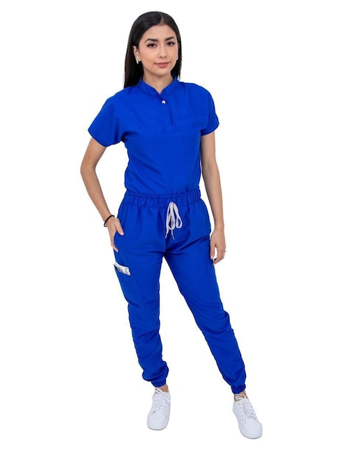Uniforme estilo regular para mujer