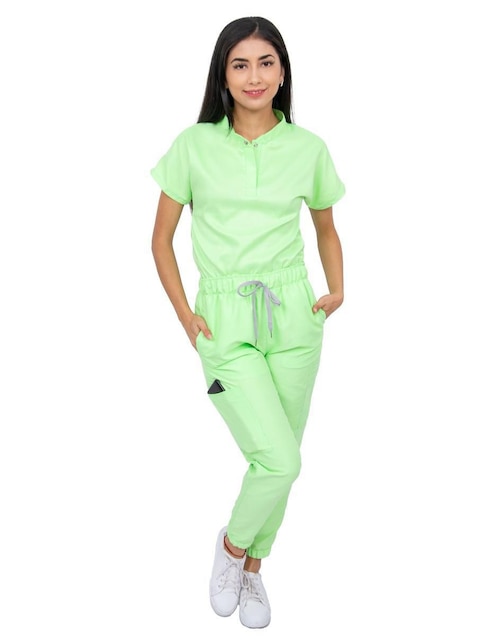 Uniforme estilo regular para mujer