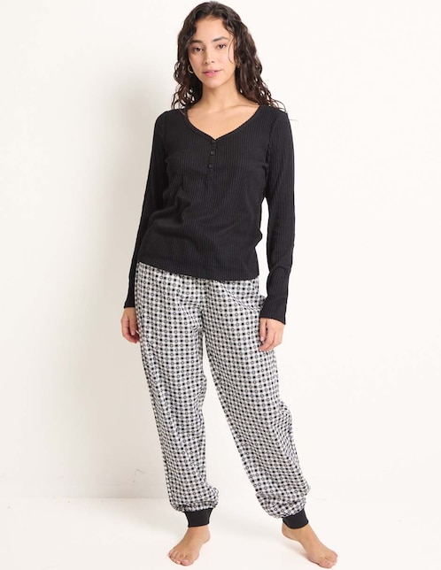 Conjunto pijama para mujer 1