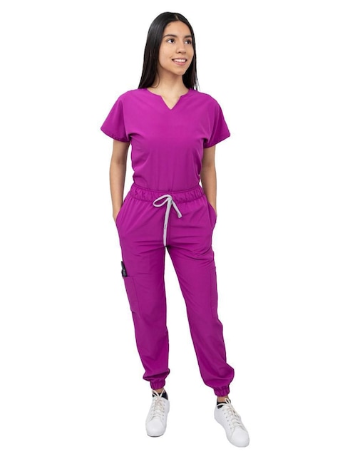 Uniforme Kolorum estilo relajado para mujer