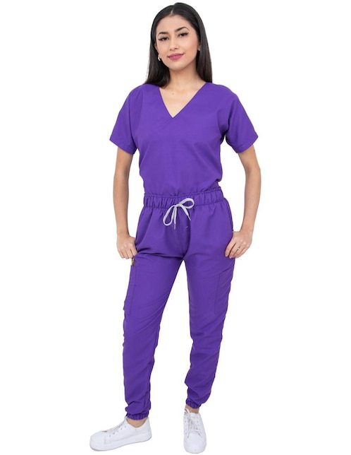 Uniforme Kolorum estilo relajado para mujer