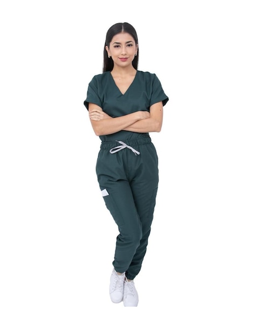 Uniforme Kolorum estilo relajado para mujer