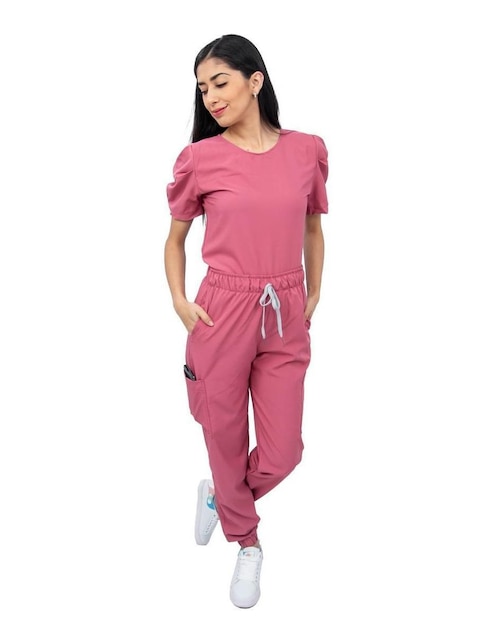 Uniforme Kolorum estilo relajado para mujer