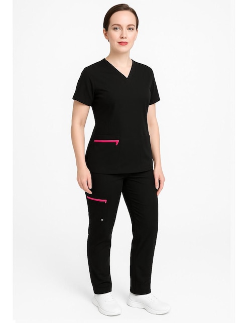 Uniforme estilo relajado para mujer 1