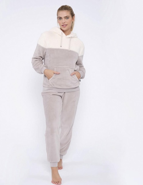 Conjunto pijama para mujer