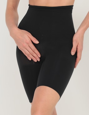 Faja tipo short Spanx con compresión media para mujer