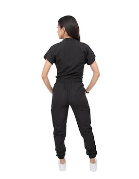 Uniforme Kolorum estilo relajado para mujer