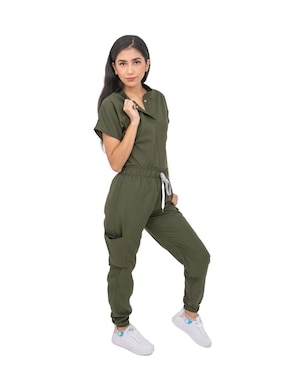 Uniforme Kolorum estilo relajado para mujer