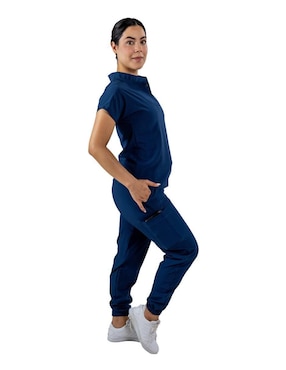 Uniforme Kolorum estilo relajado para mujer