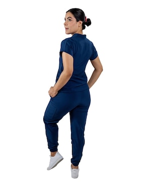 Uniforme Kolorum estilo relajado para mujer