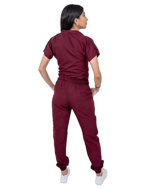 Uniforme Kolorum estilo relajado para mujer