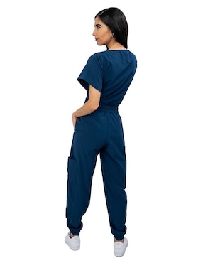 Uniforme Kolorum estilo relajado para mujer