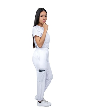 Uniforme Kolorum estilo relajado para mujer