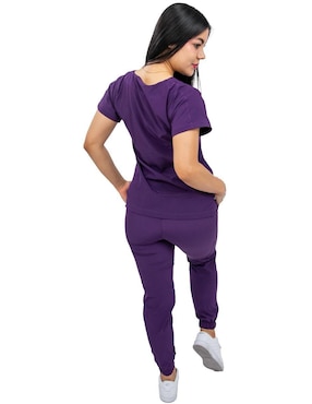 Uniforme Kolorum estilo relajado para mujer