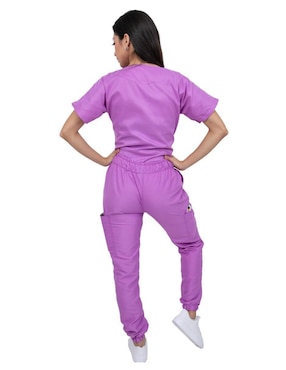 Uniforme Kolorum estilo relajado para mujer