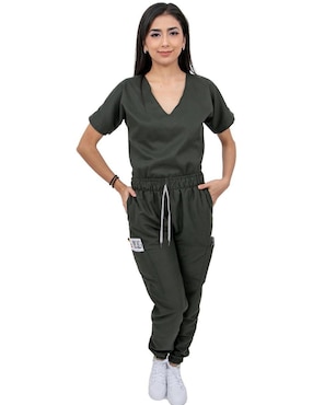 Uniforme Kolorum estilo relajado para mujer
