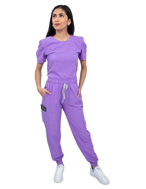 Uniforme Kolorum estilo relajado para mujer