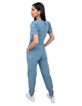 Uniforme Kolorum estilo relajado para mujer