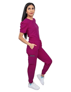 Uniforme Kolorum estilo relajado para mujer