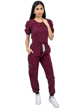 Uniforme Kolorum estilo relajado para mujer