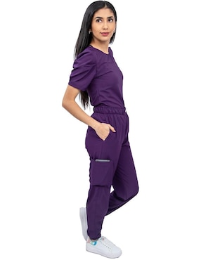 Uniforme Kolorum estilo relajado para mujer