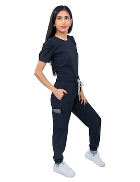 Uniforme Kolorum estilo relajado para mujer