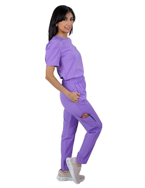 Uniforme Kolorum estilo relajado para mujer