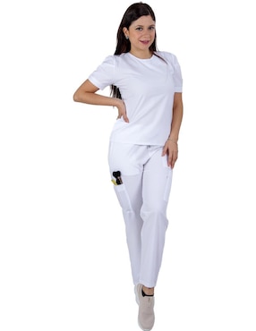 Uniforme Kolorum estilo relajado para mujer