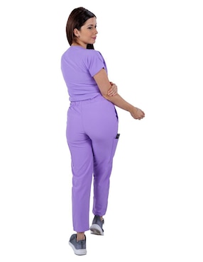 Uniforme Kolorum estilo relajado para mujer