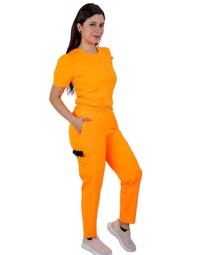 Uniforme Kolorum estilo relajado para mujer