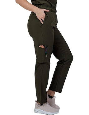 Uniforme Kolorum estilo relajado para mujer