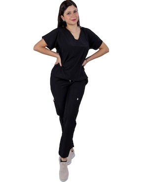 Uniforme Kolorum estilo relajado para mujer