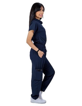 Uniforme Kolorum estilo relajado para mujer