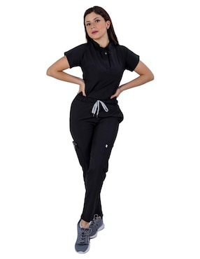 Uniforme Kolorum estilo relajado para mujer