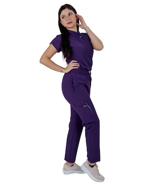 Uniforme Kolorum estilo relajado para mujer