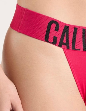 Tanga Calvin Klein para mujer