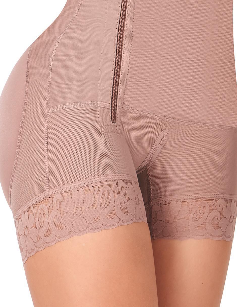 Faja tipo short con compresión media para mujer 7