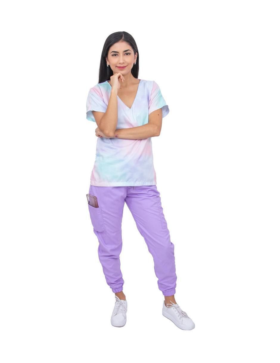 Uniforme estilo relajado para mujer Uniforme estilo relajado para mujer