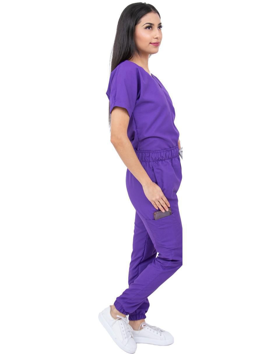 Uniforme estilo relajado para mujer 2
