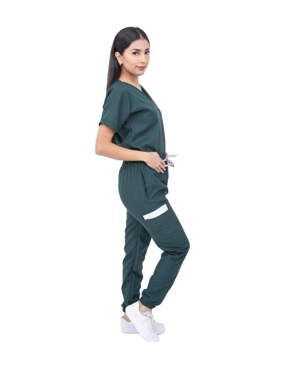 Uniforme estilo relajado para mujer 2