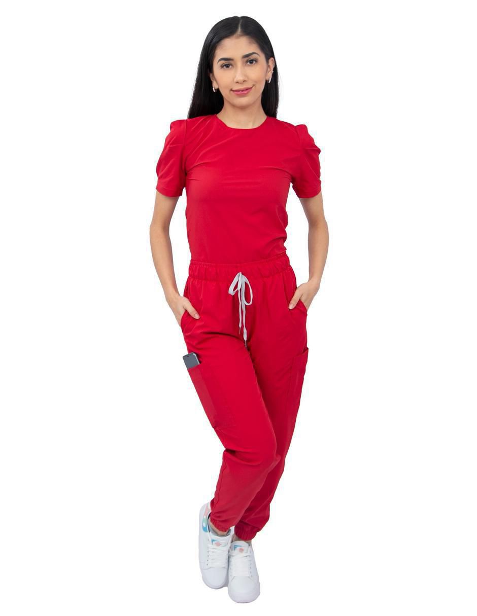 Uniforme estilo relajado para mujer Uniforme estilo relajado para mujer