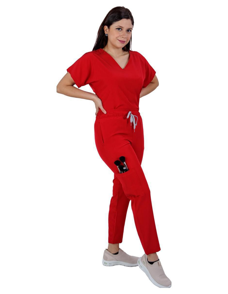 Uniforme estilo relajado para mujer Uniforme estilo relajado para mujer