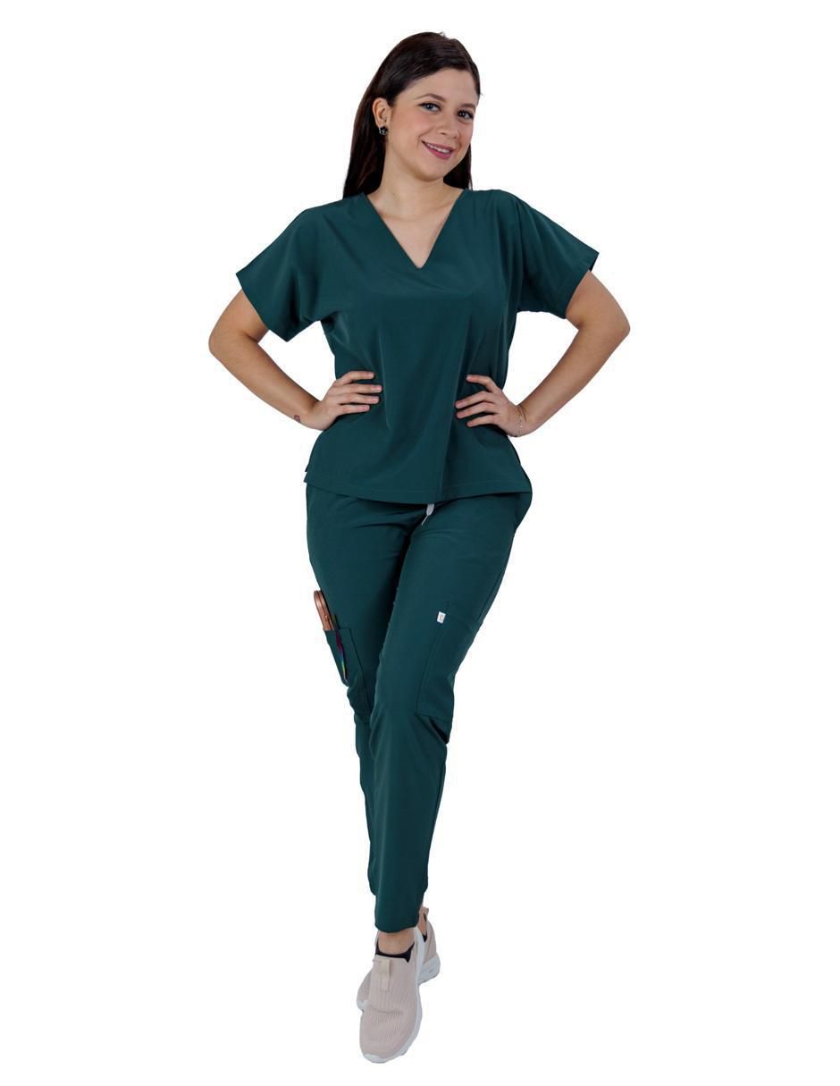 Uniforme estilo relajado para mujer Uniforme estilo relajado para mujer