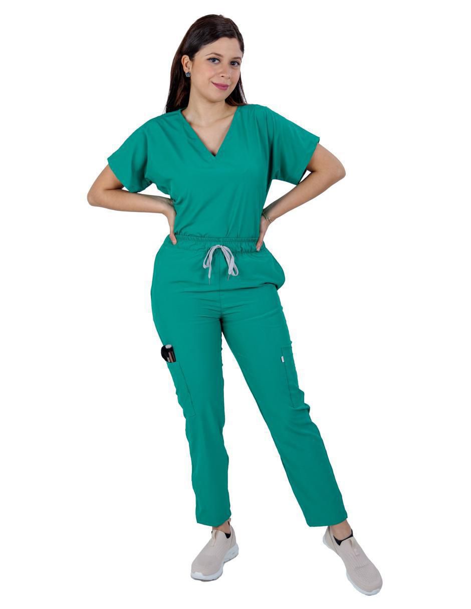 Uniforme estilo relajado para mujer Uniforme estilo relajado para mujer