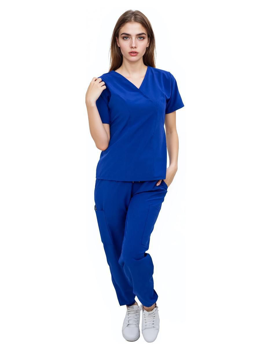 Uniforme estilo relajado para mujer Uniforme estilo relajado para mujer