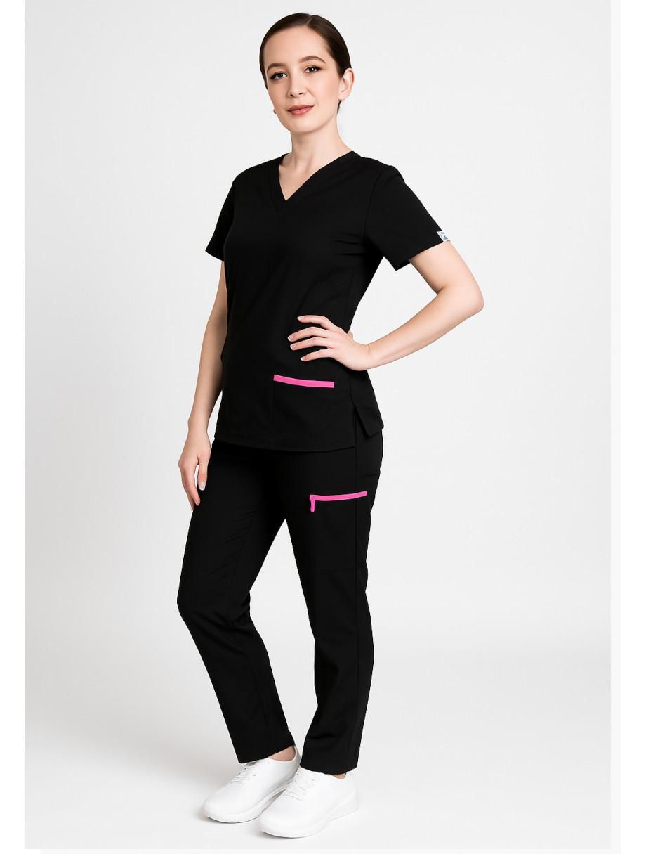Uniforme estilo relajado para mujer 3