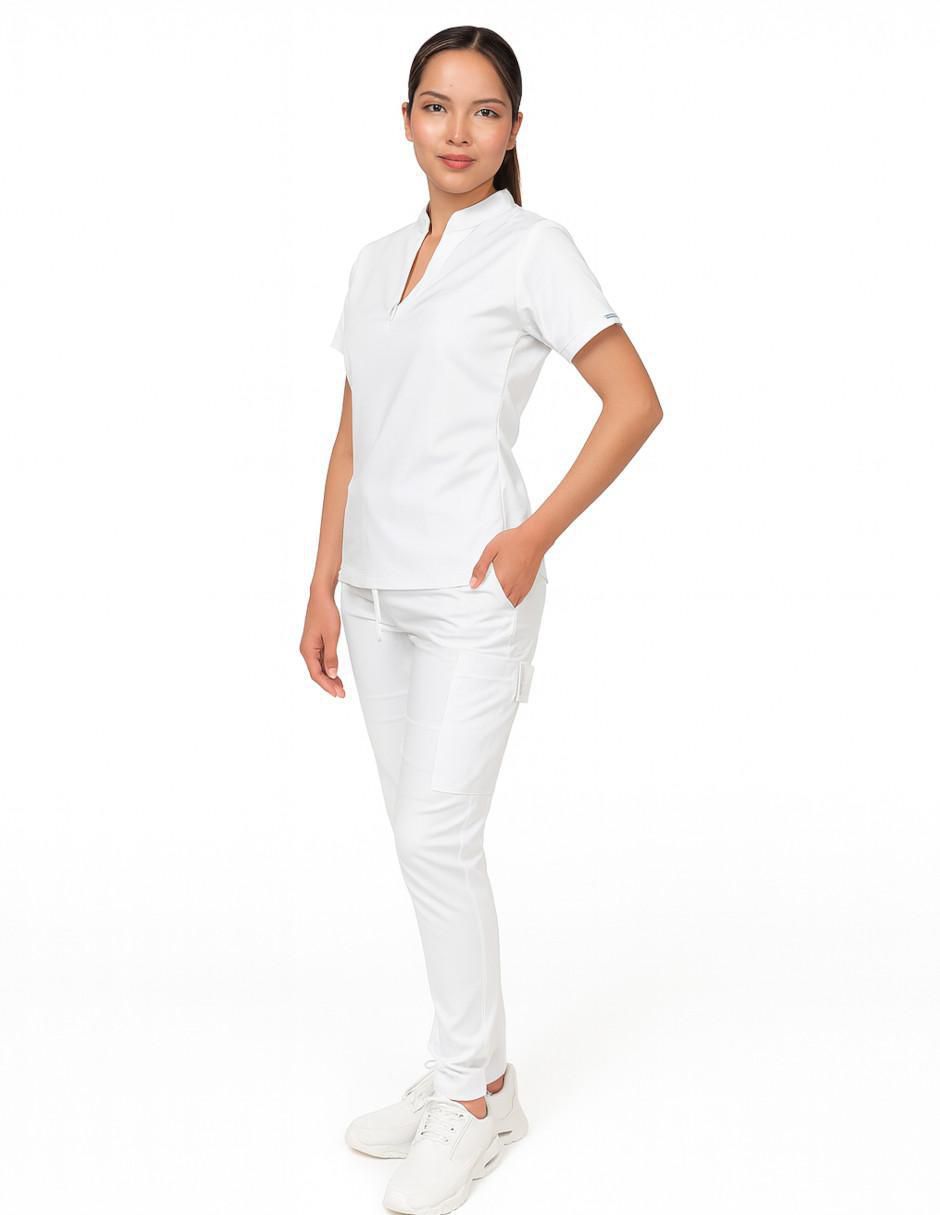 Uniforme estilo relajado para mujer Uniforme estilo relajado para mujer
