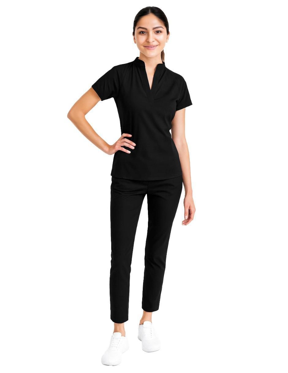Uniforme estilo relajado para mujer Uniforme estilo relajado para mujer