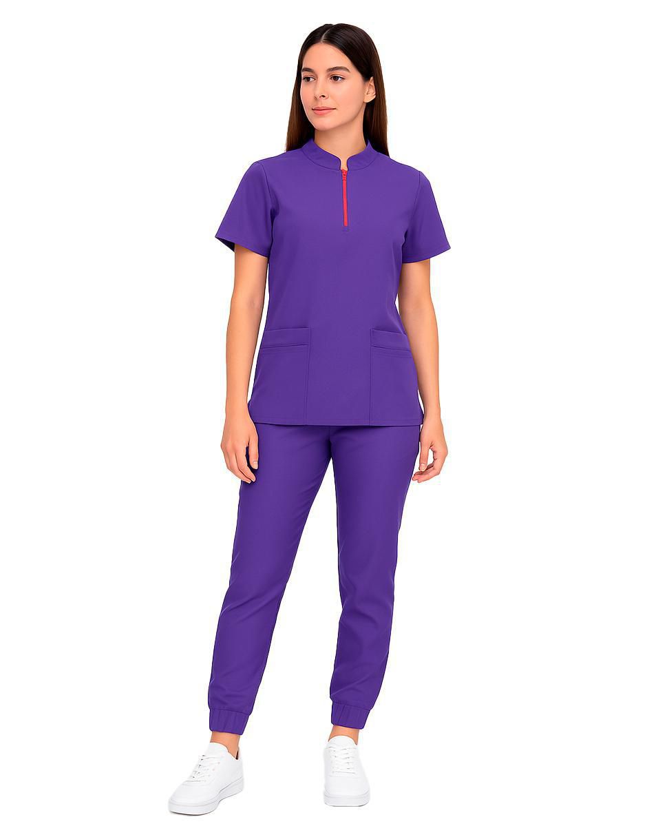 Uniforme estilo relajado para mujer Uniforme estilo relajado para mujer